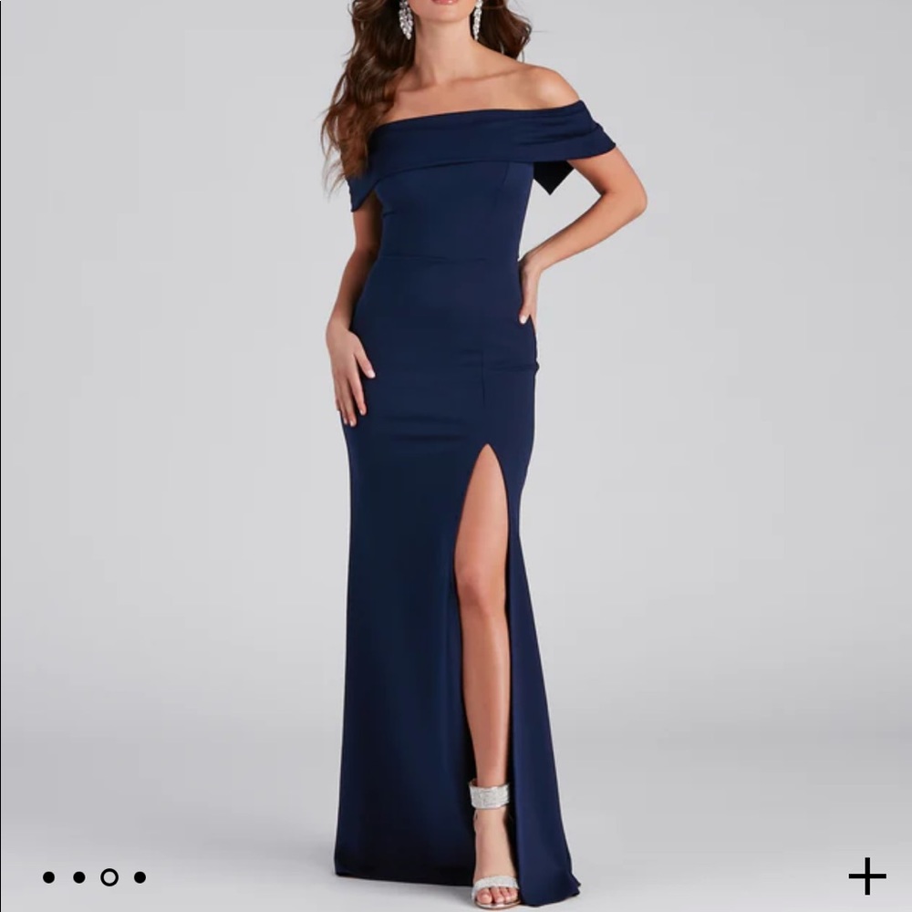 Windsor Navy Blue Off Shoulder Long/Maxi Dress